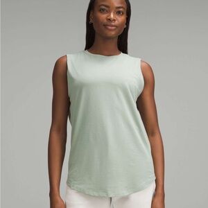Lululemon Brunswick Muscle Tank Top
Palm Court